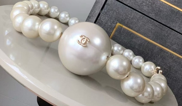 (image for) CHANEL PEARL BAG 25A
