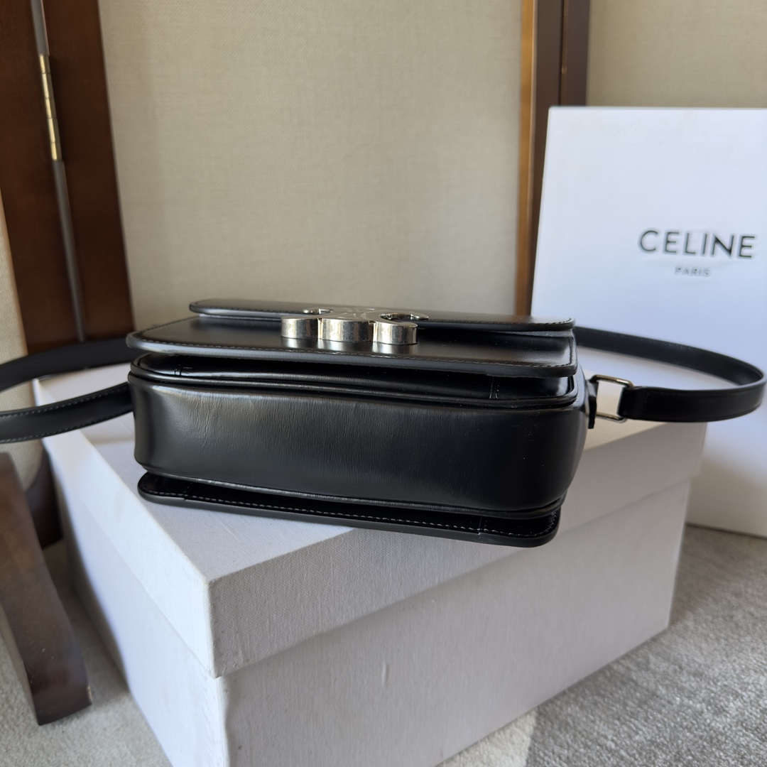 CELIN* TEEN TRIOMPHE BAG - 18.5*13.5*7CM [188423-7] CELINE CHANEL ACCESSORIES LOEWE SHOES LOUIS VUITTON DIRO YSL OTHER BRAND HANDBAGS BALENCIAGA BOTTEGA VENETA GOYARD HERMES BURBERRY VALENTINO GUCCI FENDI MIUMIU CHLOE PRADA BVLGARI SUITCASE NEW ARRIVAL 
