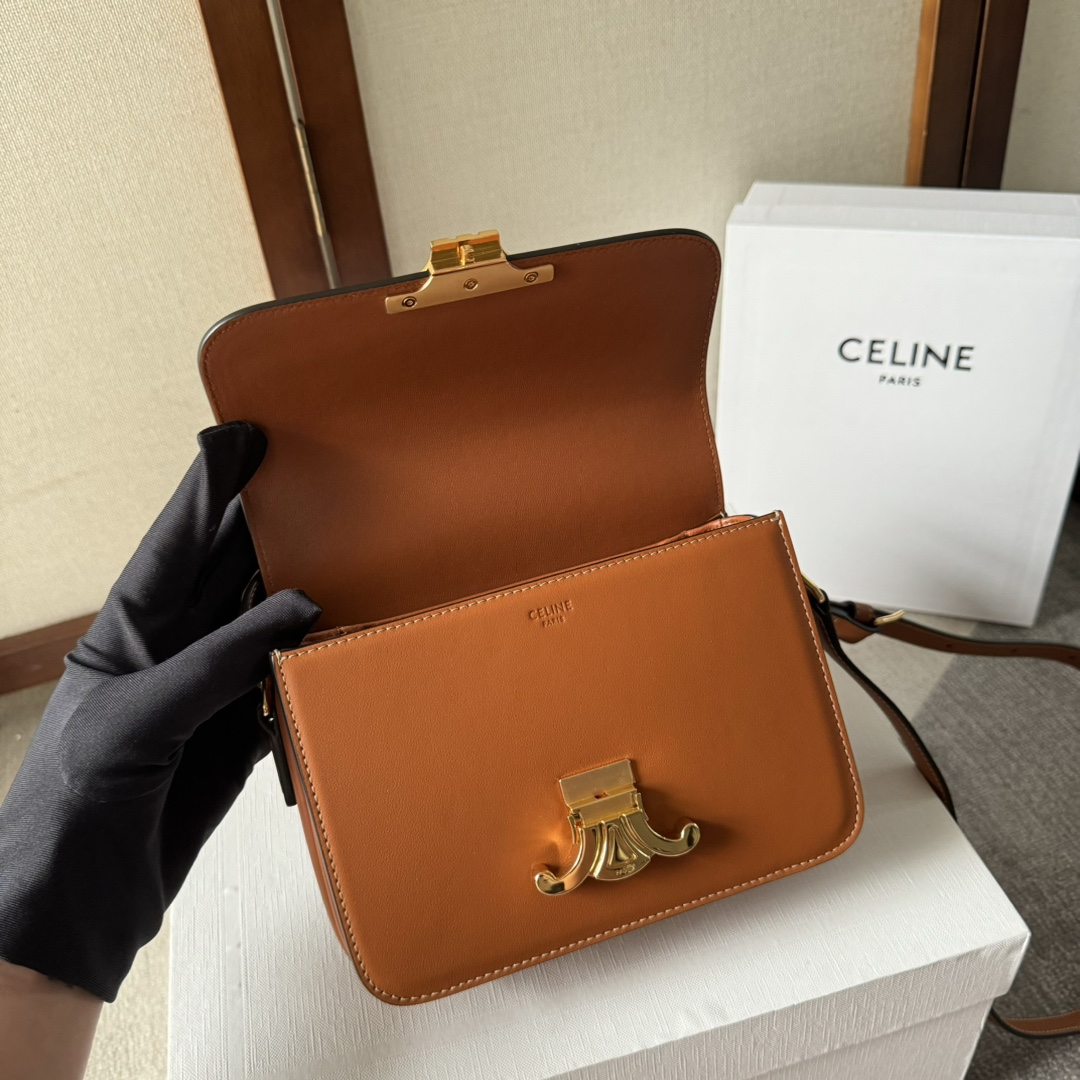 CELIN* TEEN TRIOMPHE BAG - 18.5*13.5*7CM [188423-5] CELINE CHANEL ACCESSORIES LOEWE SHOES LOUIS VUITTON DIRO YSL OTHER BRAND HANDBAGS BALENCIAGA BOTTEGA VENETA GOYARD HERMES BURBERRY VALENTINO GUCCI FENDI MIUMIU CHLOE PRADA BVLGARI SUITCASE NEW ARRIVAL 
