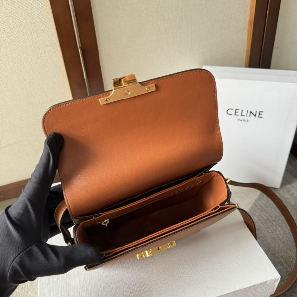 CELIN* TEEN TRIOMPHE BAG - 18.5*13.5*7CM [188423-5] CELINE CHANEL ACCESSORIES LOEWE SHOES LOUIS VUITTON DIRO YSL OTHER BRAND HANDBAGS BALENCIAGA BOTTEGA VENETA GOYARD HERMES BURBERRY VALENTINO GUCCI FENDI MIUMIU CHLOE PRADA BVLGARI SUITCASE NEW ARRIVAL 