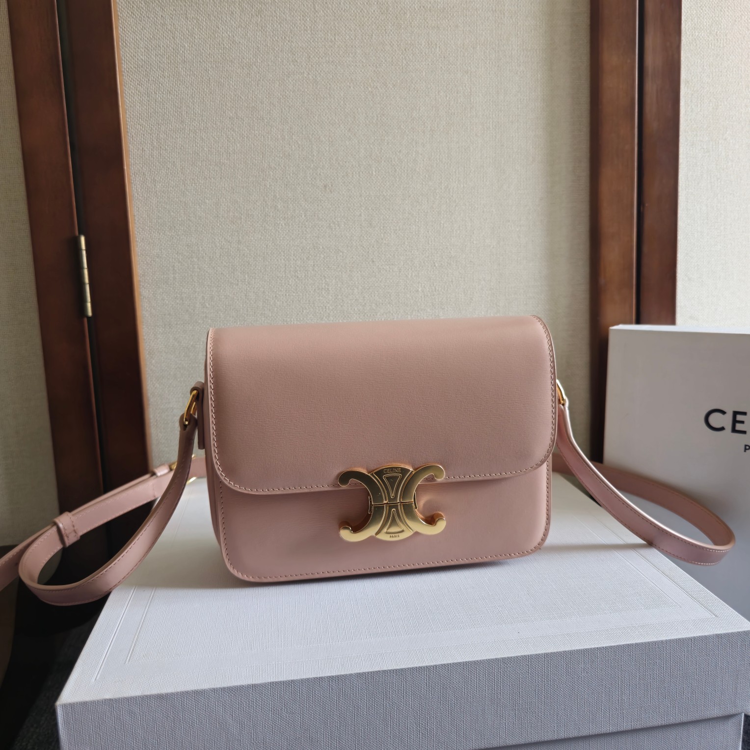 CELIN* TEEN TRIOMPHE BAG - 18.5*13.5*7CM [188423-4] CELINE CHANEL ACCESSORIES LOEWE SHOES LOUIS VUITTON DIRO YSL OTHER BRAND HANDBAGS BALENCIAGA BOTTEGA VENETA GOYARD HERMES BURBERRY VALENTINO GUCCI FENDI MIUMIU CHLOE PRADA BVLGARI SUITCASE NEW ARRIVAL 