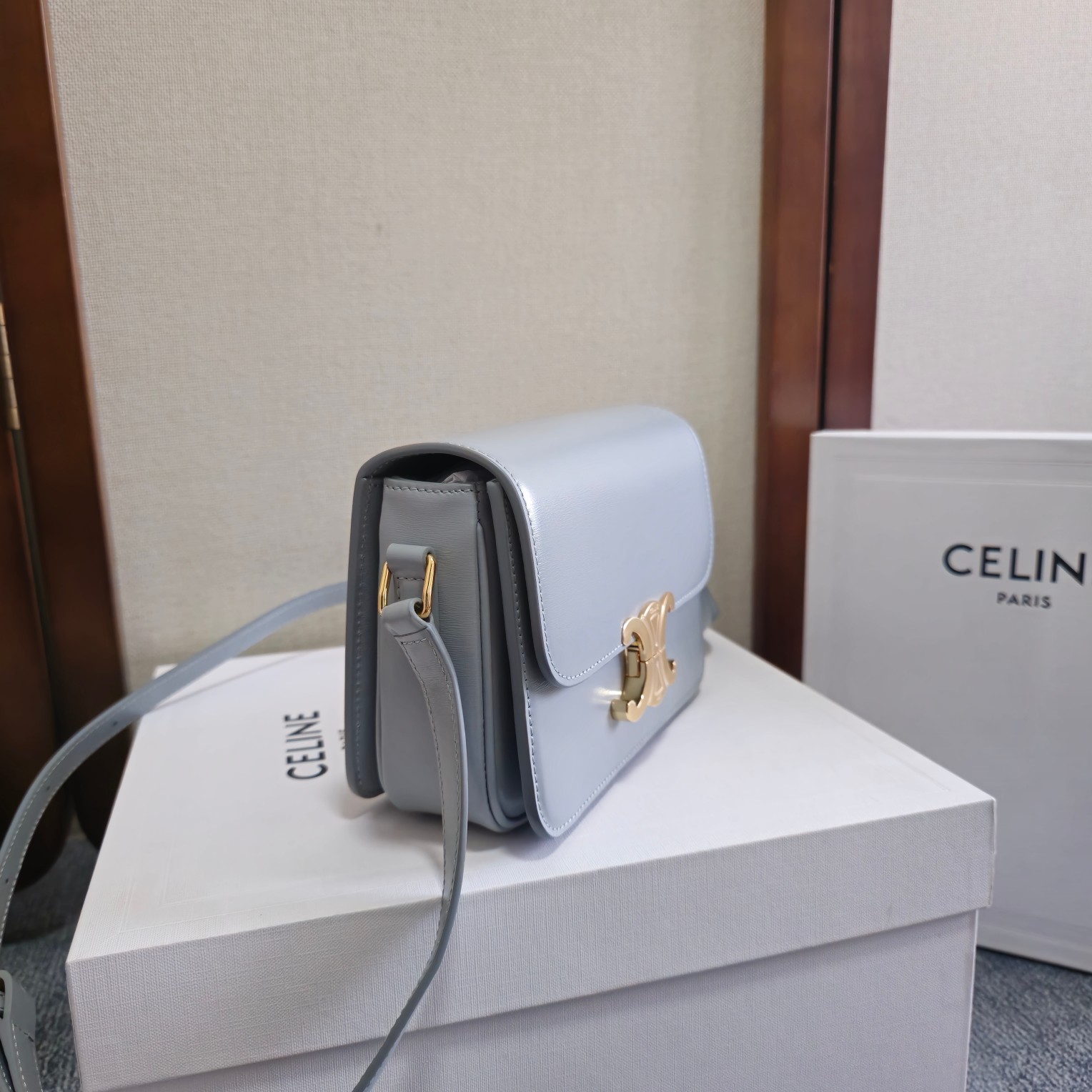 CELIN* TEEN TRIOMPHE BAG - 18.5*13.5*7CM [188423-3] CELINE CHANEL ACCESSORIES LOEWE SHOES LOUIS VUITTON DIRO YSL OTHER BRAND HANDBAGS BALENCIAGA BOTTEGA VENETA GOYARD HERMES BURBERRY VALENTINO GUCCI FENDI MIUMIU CHLOE PRADA BVLGARI SUITCASE NEW ARRIVAL 