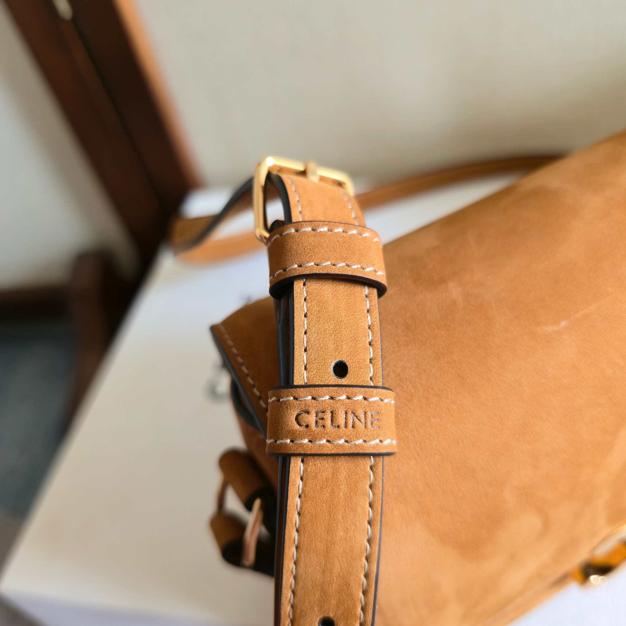 CELIN* TEEN TRIOMPHE BAG - 18.5*13.5*7CM [188423] CELINE CHANEL ACCESSORIES LOEWE SHOES LOUIS VUITTON DIRO YSL OTHER BRAND HANDBAGS BALENCIAGA BOTTEGA VENETA GOYARD HERMES BURBERRY VALENTINO GUCCI FENDI MIUMIU CHLOE PRADA BVLGARI SUITCASE NEW ARRIVAL 