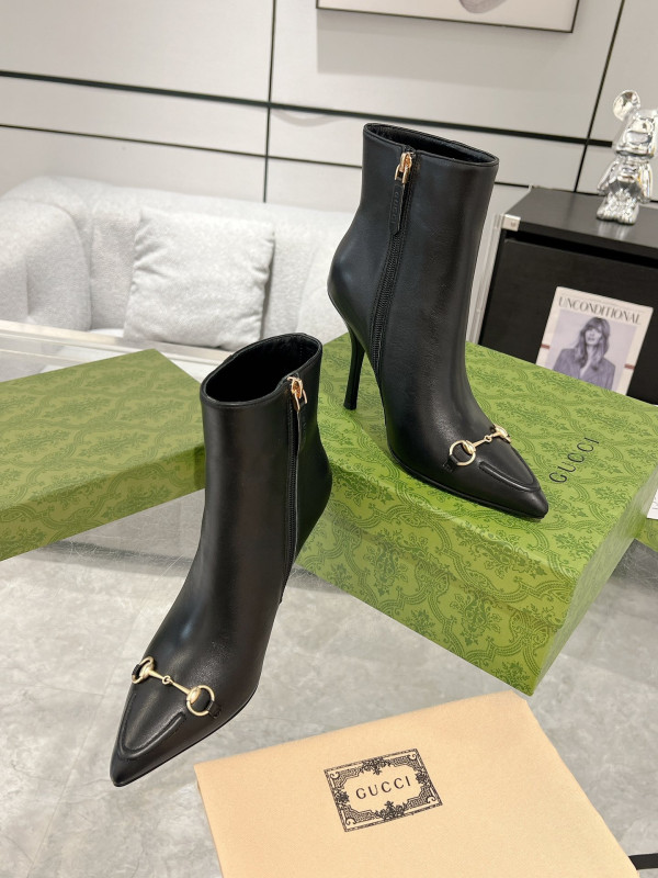 Gucci Women's ankle boot with Horsebit - 10.5CM [C21P8-075433] CELINE CHANEL ACCESSORIES LOEWE SHOES LOUIS VUITTON DIRO YSL OTHER BRAND HANDBAGS BALENCIAGA BOTTEGA VENETA GOYARD HERMES BURBERRY VALENTINO GUCCI FENDI MIUMIU CHLOE PRADA BVLGARI SUITCASE NEW ARRIVAL 