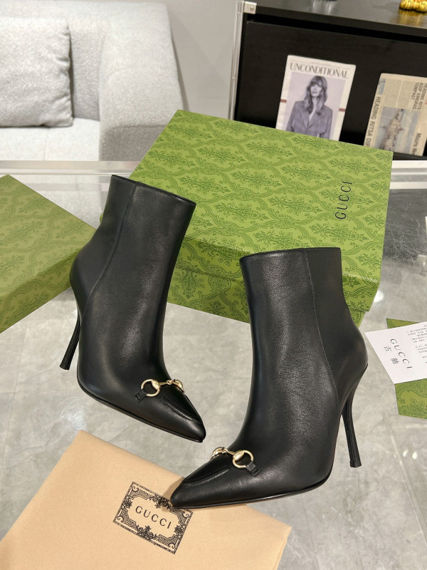 Gucci Women's ankle boot with Horsebit - 10.5CM [C21P8-075433] CELINE CHANEL ACCESSORIES LOEWE SHOES LOUIS VUITTON DIRO YSL OTHER BRAND HANDBAGS BALENCIAGA BOTTEGA VENETA GOYARD HERMES BURBERRY VALENTINO GUCCI FENDI MIUMIU CHLOE PRADA BVLGARI SUITCASE NEW ARRIVAL 