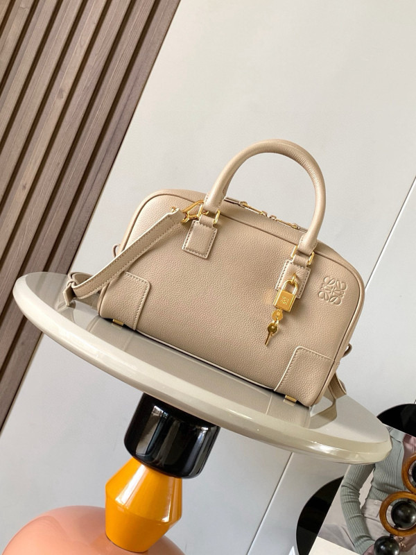 (image for) Loewe Amazona 23 bag in soft grained calfskin - 23*10*15CM
