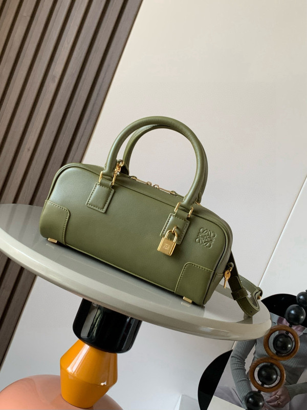 (image for) Loewe Amazona 23 cropped bag in nappa calfskin - 23*10*11CM