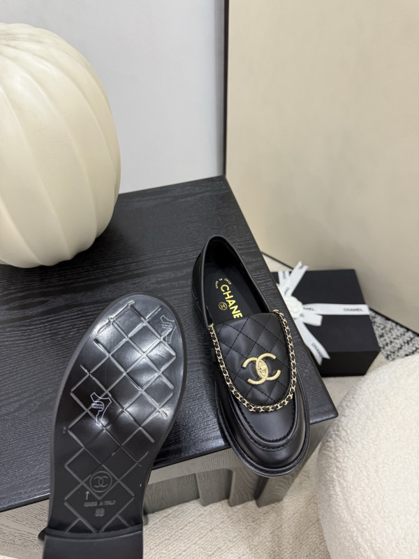 CL LOAFERS [C21P8-071206] CELINE CHANEL ACCESSORIES LOEWE SHOES LOUIS VUITTON DIRO YSL OTHER BRAND HANDBAGS BALENCIAGA BOTTEGA VENETA GOYARD HERMES BURBERRY VALENTINO GUCCI FENDI MIUMIU CHLOE PRADA BVLGARI SUITCASE NEW ARRIVAL 