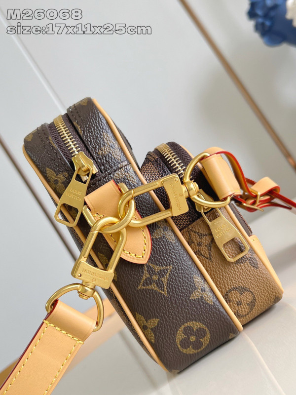 LOUIS VUITTON Nil -17.5*11*25CM [M26068] CELINE CHANEL ACCESSORIES LOEWE SHOES LOUIS VUITTON DIRO YSL OTHER BRAND HANDBAGS BALENCIAGA BOTTEGA VENETA GOYARD HERMES BURBERRY VALENTINO GUCCI FENDI MIUMIU CHLOE PRADA BVLGARI SUITCASE NEW ARRIVAL 