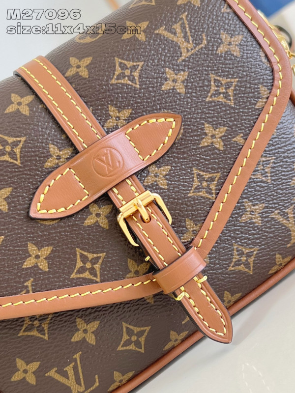 Louis Vuitton Solo - 11.6 x 4 x 15.7CM [M27096] CELINE CHANEL ACCESSORIES LOEWE SHOES LOUIS VUITTON DIRO YSL OTHER BRAND HANDBAGS BALENCIAGA BOTTEGA VENETA GOYARD HERMES BURBERRY VALENTINO GUCCI FENDI MIUMIU CHLOE PRADA BVLGARI SUITCASE NEW ARRIVAL 