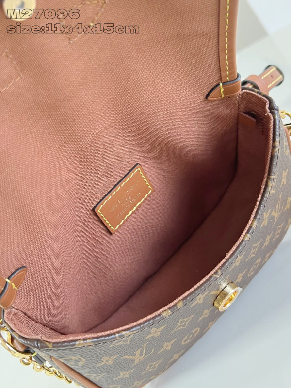 Louis Vuitton Solo - 11.6 x 4 x 15.7CM [M27096] CELINE CHANEL ACCESSORIES LOEWE SHOES LOUIS VUITTON DIRO YSL OTHER BRAND HANDBAGS BALENCIAGA BOTTEGA VENETA GOYARD HERMES BURBERRY VALENTINO GUCCI FENDI MIUMIU CHLOE PRADA BVLGARI SUITCASE NEW ARRIVAL 