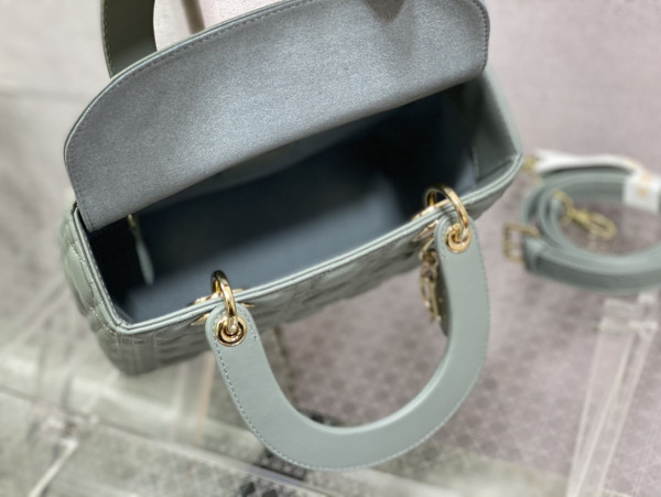 LADY DIRO MEDIUM LAMBSKIN - 24CM [C21P1-013632] CELINE CHANEL ACCESSORIES LOEWE SHOES LOUIS VUITTON DIRO YSL OTHER BRAND HANDBAGS BALENCIAGA BOTTEGA VENETA GOYARD HERMES BURBERRY VALENTINO GUCCI FENDI MIUMIU CHLOE PRADA BVLGARI SUITCASE NEW ARRIVAL 