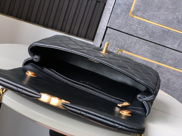 CL 25P FLAP BAG WITH LAMBSKIN - 15*22*5.5CM [C21N1-090025] CELINE CHANEL ACCESSORIES LOEWE SHOES LOUIS VUITTON DIRO YSL OTHER BRAND HANDBAGS BALENCIAGA BOTTEGA VENETA GOYARD HERMES BURBERRY VALENTINO GUCCI FENDI MIUMIU CHLOE PRADA BVLGARI SUITCASE NEW ARRIVAL 