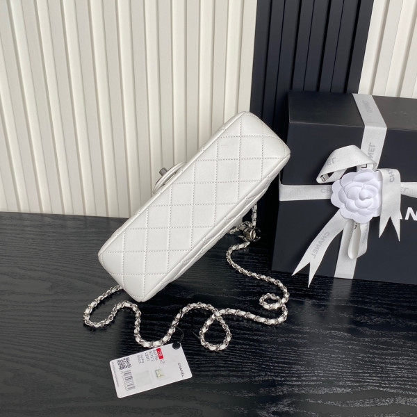 CL 25B FLAP BAG WITH LAMBSKIN - 14.5×23.5×7CM [C21N1-084912] CELINE CHANEL ACCESSORIES LOEWE SHOES LOUIS VUITTON DIRO YSL OTHER BRAND HANDBAGS BALENCIAGA BOTTEGA VENETA GOYARD HERMES BURBERRY VALENTINO GUCCI FENDI MIUMIU CHLOE PRADA BVLGARI SUITCASE NEW ARRIVAL 