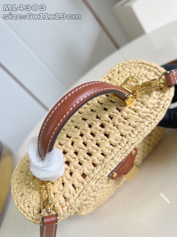 Louis Vuitton Vanity Chain Pouch Natural Tan Raffia - 19 x 6.5 x 11.5 cm [M14303] CELINE CHANEL ACCESSORIES LOEWE SHOES LOUIS VUITTON DIRO YSL OTHER BRAND HANDBAGS BALENCIAGA BOTTEGA VENETA GOYARD HERMES BURBERRY VALENTINO GUCCI FENDI MIUMIU CHLOE PRADA BVLGARI SUITCASE NEW ARRIVAL 