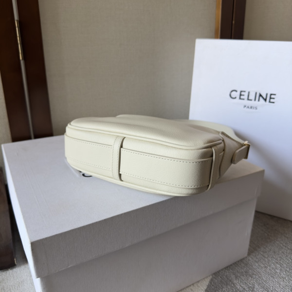 Celin* Mini Romy Shoulder Bag - 19*14*5CM [C21MZ-085234] CELINE CHANEL ACCESSORIES LOEWE SHOES LOUIS VUITTON DIRO YSL OTHER BRAND HANDBAGS BALENCIAGA BOTTEGA VENETA GOYARD HERMES BURBERRY VALENTINO GUCCI FENDI MIUMIU CHLOE PRADA BVLGARI SUITCASE NEW ARRIVAL 