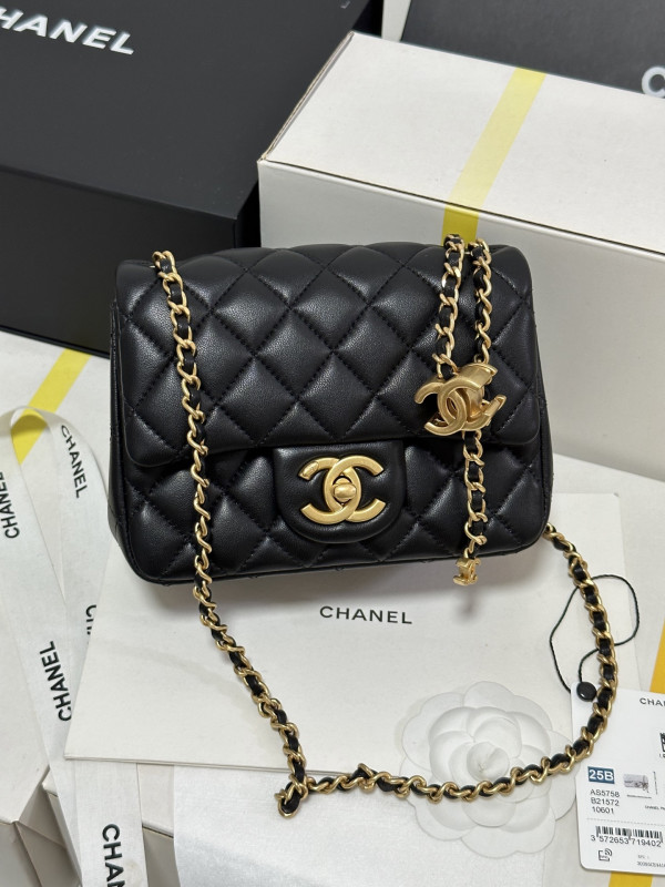 (image for) CL 25B FLAP BAG WITH CALFSKIN - 18*13.5*7CM