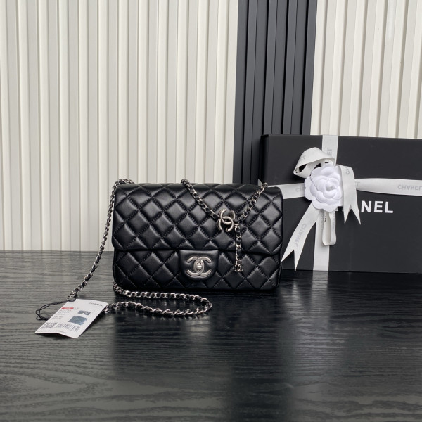 (image for) CL 25B FLAP BAG WITH LAMBSKIN - 14.5×23.5×7CM