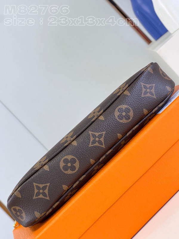 LOUIS VUITTON Pochette Accessoires -13*4*22CM [M82766] CELINE CHANEL ACCESSORIES LOEWE SHOES LOUIS VUITTON DIRO YSL OTHER BRAND HANDBAGS BALENCIAGA BOTTEGA VENETA GOYARD HERMES BURBERRY VALENTINO GUCCI FENDI MIUMIU CHLOE PRADA BVLGARI SUITCASE NEW ARRIVAL 