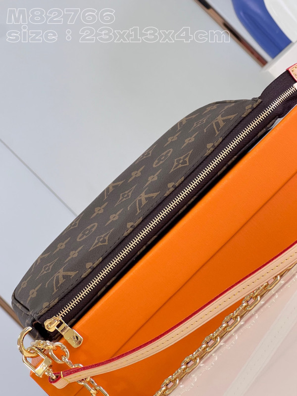 LOUIS VUITTON Pochette Accessoires -13*4*22CM [M82766] CELINE CHANEL ACCESSORIES LOEWE SHOES LOUIS VUITTON DIRO YSL OTHER BRAND HANDBAGS BALENCIAGA BOTTEGA VENETA GOYARD HERMES BURBERRY VALENTINO GUCCI FENDI MIUMIU CHLOE PRADA BVLGARI SUITCASE NEW ARRIVAL 