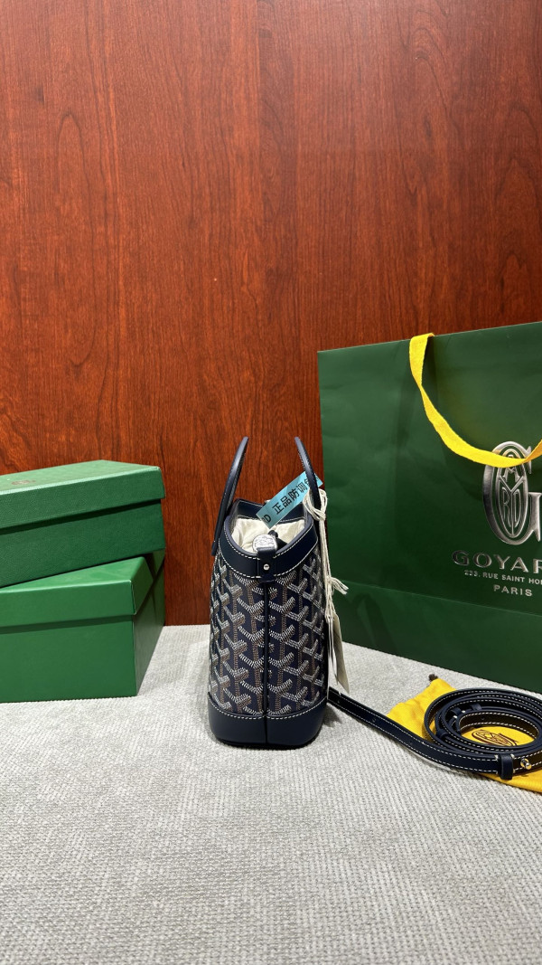 GOYARD BELUGA - 23×18.5×8cm [C21MR-093623] CELINE CHANEL ACCESSORIES LOEWE SHOES LOUIS VUITTON DIRO YSL OTHER BRAND HANDBAGS BALENCIAGA BOTTEGA VENETA GOYARD HERMES BURBERRY VALENTINO GUCCI FENDI MIUMIU CHLOE PRADA BVLGARI SUITCASE NEW ARRIVAL 