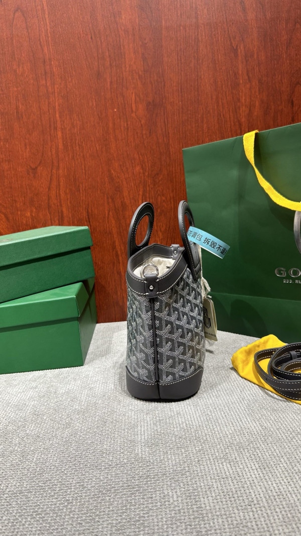 GOYARD BELUGA - 23×18.5×8cm [C21MR-092805] CELINE CHANEL ACCESSORIES LOEWE SHOES LOUIS VUITTON DIRO YSL OTHER BRAND HANDBAGS BALENCIAGA BOTTEGA VENETA GOYARD HERMES BURBERRY VALENTINO GUCCI FENDI MIUMIU CHLOE PRADA BVLGARI SUITCASE NEW ARRIVAL 