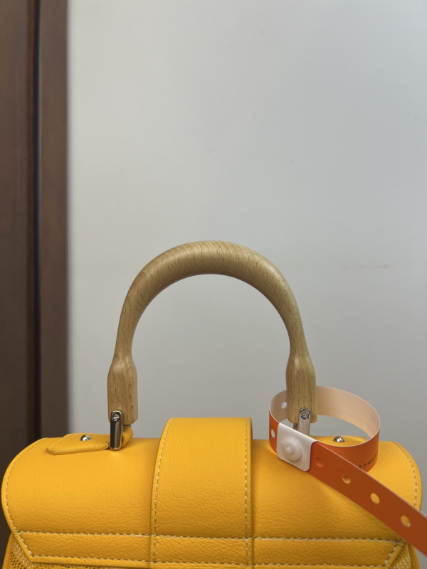 GOYARD SAIGON MINI - 20x14.5×9cm [C21MR-090409] CELINE CHANEL ACCESSORIES LOEWE SHOES LOUIS VUITTON DIRO YSL OTHER BRAND HANDBAGS BALENCIAGA BOTTEGA VENETA GOYARD HERMES BURBERRY VALENTINO GUCCI FENDI MIUMIU CHLOE PRADA BVLGARI SUITCASE NEW ARRIVAL 