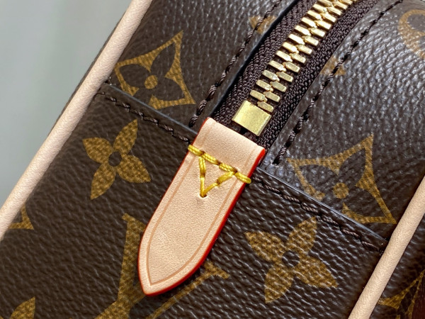 Louis Vuitton Hang ON - 11.5*6.5*26CM [C21MR-085440] CELINE CHANEL ACCESSORIES LOEWE SHOES LOUIS VUITTON DIRO YSL OTHER BRAND HANDBAGS BALENCIAGA BOTTEGA VENETA GOYARD HERMES BURBERRY VALENTINO GUCCI FENDI MIUMIU CHLOE PRADA BVLGARI SUITCASE NEW ARRIVAL 