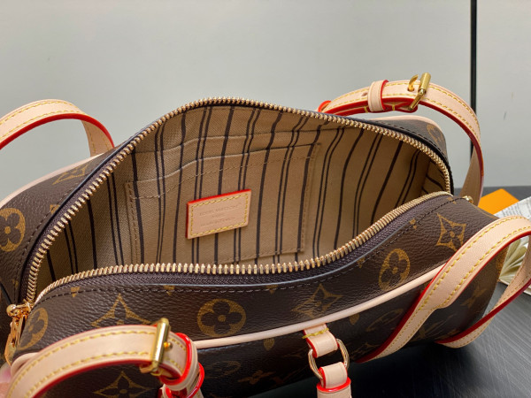 Louis Vuitton Hang ON - 11.5*6.5*26CM [C21MR-085440] CELINE CHANEL ACCESSORIES LOEWE SHOES LOUIS VUITTON DIRO YSL OTHER BRAND HANDBAGS BALENCIAGA BOTTEGA VENETA GOYARD HERMES BURBERRY VALENTINO GUCCI FENDI MIUMIU CHLOE PRADA BVLGARI SUITCASE NEW ARRIVAL 