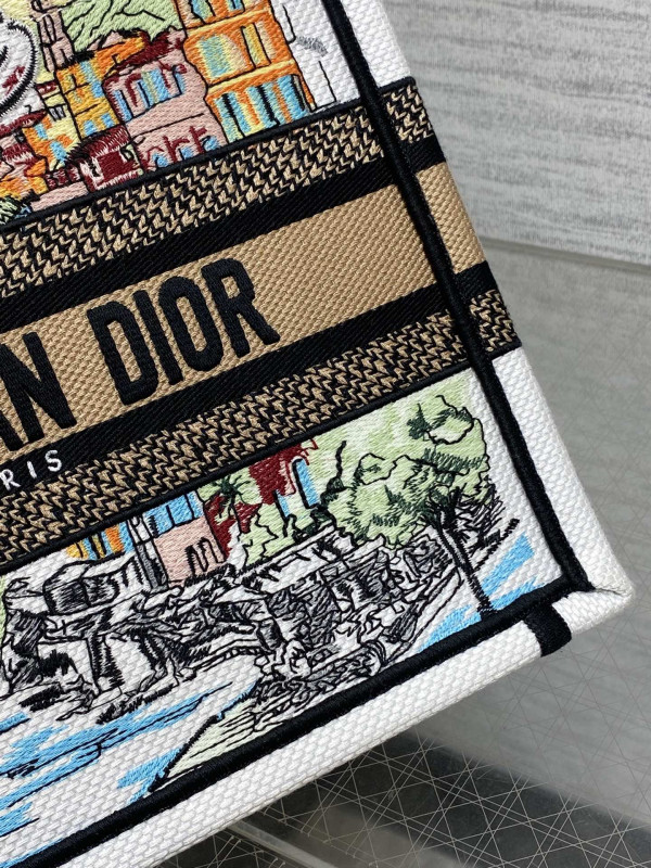 DIRO BOOK TOTE-26CM/36CM/42CM [C21MN-092725] CELINE CHANEL ACCESSORIES LOEWE SHOES LOUIS VUITTON DIRO YSL OTHER BRAND HANDBAGS BALENCIAGA BOTTEGA VENETA GOYARD HERMES BURBERRY VALENTINO GUCCI FENDI MIUMIU CHLOE PRADA BVLGARI SUITCASE NEW ARRIVAL 