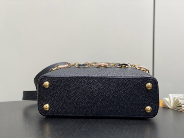 LOUIS VUITTON CAPUCINES BB-31.5*20*11CM [M14970黑色] CELINE CHANEL ACCESSORIES LOEWE SHOES LOUIS VUITTON DIRO YSL OTHER BRAND HANDBAGS BALENCIAGA BOTTEGA VENETA GOYARD HERMES BURBERRY VALENTINO GUCCI FENDI MIUMIU CHLOE PRADA BVLGARI SUITCASE NEW ARRIVAL 