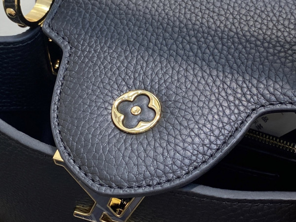 LOUIS VUITTON CAPUCINES BB-31.5*20*11CM [M14970黑色] CELINE CHANEL ACCESSORIES LOEWE SHOES LOUIS VUITTON DIRO YSL OTHER BRAND HANDBAGS BALENCIAGA BOTTEGA VENETA GOYARD HERMES BURBERRY VALENTINO GUCCI FENDI MIUMIU CHLOE PRADA BVLGARI SUITCASE NEW ARRIVAL 