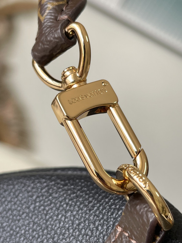 Louis Vuitton Express Travel - 20*27*45CM [M26037黑色] CELINE CHANEL ACCESSORIES LOEWE SHOES LOUIS VUITTON DIRO YSL OTHER BRAND HANDBAGS BALENCIAGA BOTTEGA VENETA GOYARD HERMES BURBERRY VALENTINO GUCCI FENDI MIUMIU CHLOE PRADA BVLGARI SUITCASE NEW ARRIVAL 