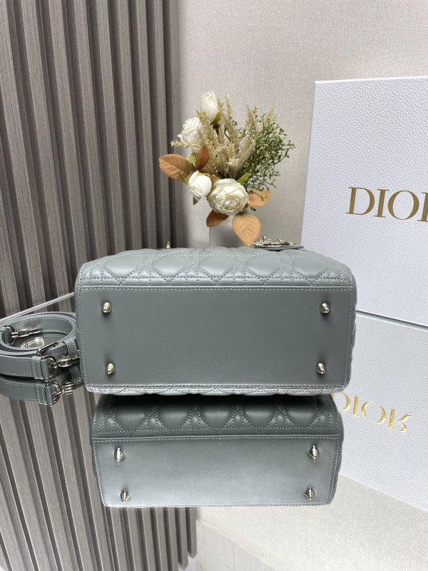 LADY DIRO MEDIUM LAMBSKIN - 24CM [C21ML-095121] CELINE CHANEL ACCESSORIES LOEWE SHOES LOUIS VUITTON DIRO YSL OTHER BRAND HANDBAGS BALENCIAGA BOTTEGA VENETA GOYARD HERMES BURBERRY VALENTINO GUCCI FENDI MIUMIU CHLOE PRADA BVLGARI SUITCASE NEW ARRIVAL 