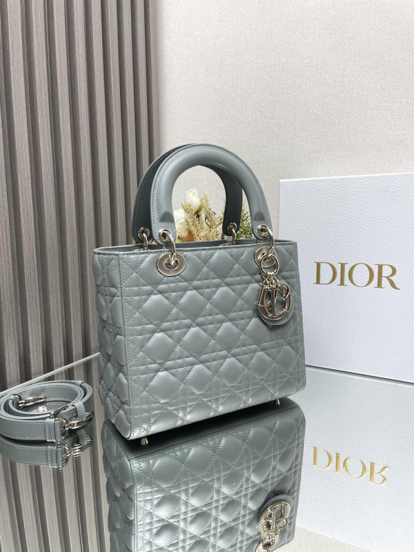 LADY DIRO MEDIUM LAMBSKIN - 24CM [C21ML-095121] CELINE CHANEL ACCESSORIES LOEWE SHOES LOUIS VUITTON DIRO YSL OTHER BRAND HANDBAGS BALENCIAGA BOTTEGA VENETA GOYARD HERMES BURBERRY VALENTINO GUCCI FENDI MIUMIU CHLOE PRADA BVLGARI SUITCASE NEW ARRIVAL 