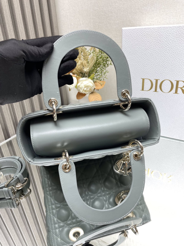 LADY DIRO MEDIUM LAMBSKIN - 24CM [C21ML-095121] CELINE CHANEL ACCESSORIES LOEWE SHOES LOUIS VUITTON DIRO YSL OTHER BRAND HANDBAGS BALENCIAGA BOTTEGA VENETA GOYARD HERMES BURBERRY VALENTINO GUCCI FENDI MIUMIU CHLOE PRADA BVLGARI SUITCASE NEW ARRIVAL 