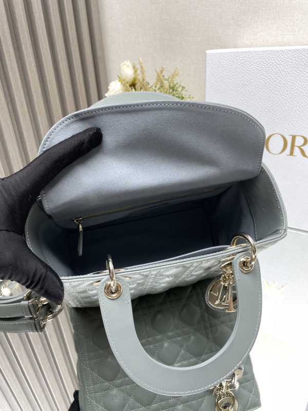 LADY DIRO MEDIUM LAMBSKIN - 24CM [C21ML-095121] CELINE CHANEL ACCESSORIES LOEWE SHOES LOUIS VUITTON DIRO YSL OTHER BRAND HANDBAGS BALENCIAGA BOTTEGA VENETA GOYARD HERMES BURBERRY VALENTINO GUCCI FENDI MIUMIU CHLOE PRADA BVLGARI SUITCASE NEW ARRIVAL 
