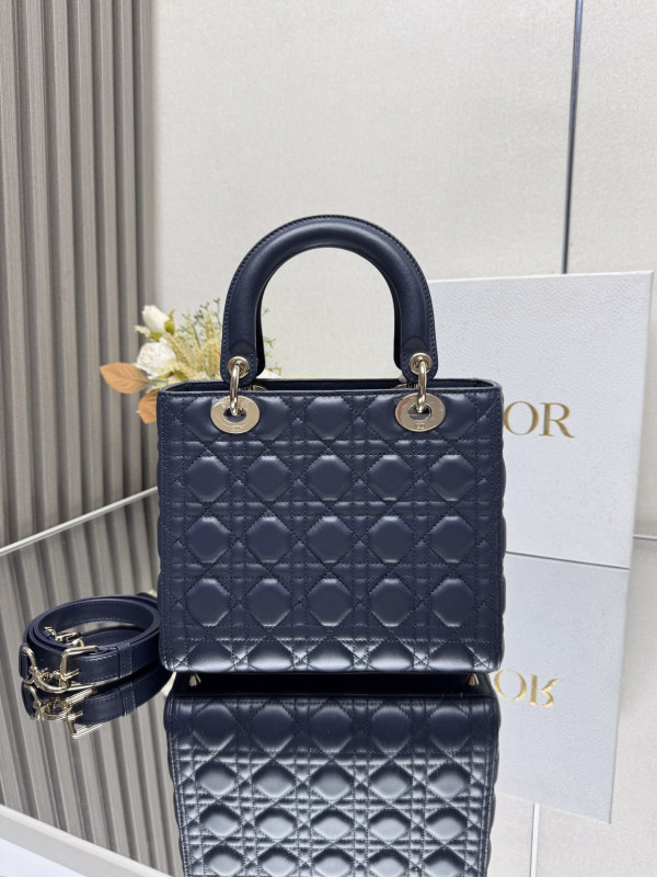 LADY DIRO MEDIUM LAMBSKIN - 24CM [C21ML-094945] CELINE CHANEL ACCESSORIES LOEWE SHOES LOUIS VUITTON DIRO YSL OTHER BRAND HANDBAGS BALENCIAGA BOTTEGA VENETA GOYARD HERMES BURBERRY VALENTINO GUCCI FENDI MIUMIU CHLOE PRADA BVLGARI SUITCASE NEW ARRIVAL 