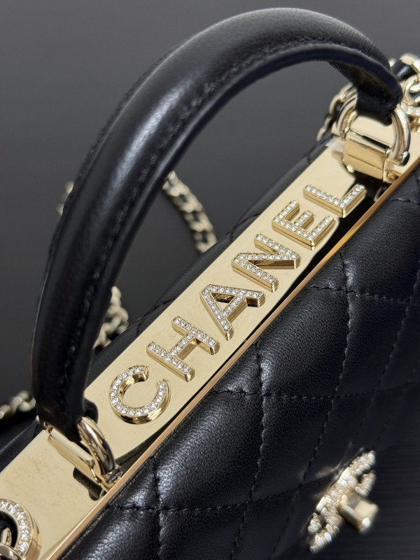 CL trendy CC -18CM [C21MJ-085346] CELINE CHANEL ACCESSORIES LOEWE SHOES LOUIS VUITTON DIRO YSL OTHER BRAND HANDBAGS BALENCIAGA BOTTEGA VENETA GOYARD HERMES BURBERRY VALENTINO GUCCI FENDI MIUMIU CHLOE PRADA BVLGARI SUITCASE NEW ARRIVAL 