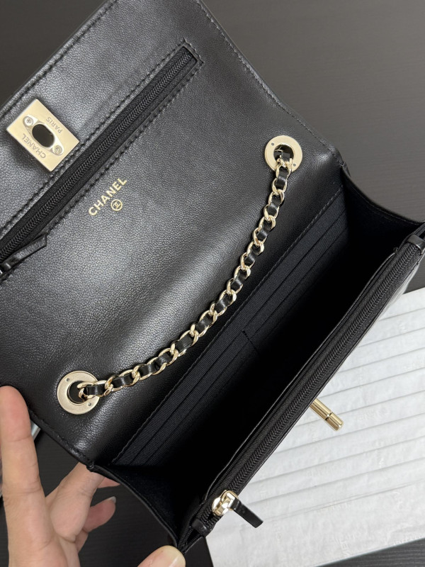 CL trendy CC -18CM [C21MJ-085346] CELINE CHANEL ACCESSORIES LOEWE SHOES LOUIS VUITTON DIRO YSL OTHER BRAND HANDBAGS BALENCIAGA BOTTEGA VENETA GOYARD HERMES BURBERRY VALENTINO GUCCI FENDI MIUMIU CHLOE PRADA BVLGARI SUITCASE NEW ARRIVAL 