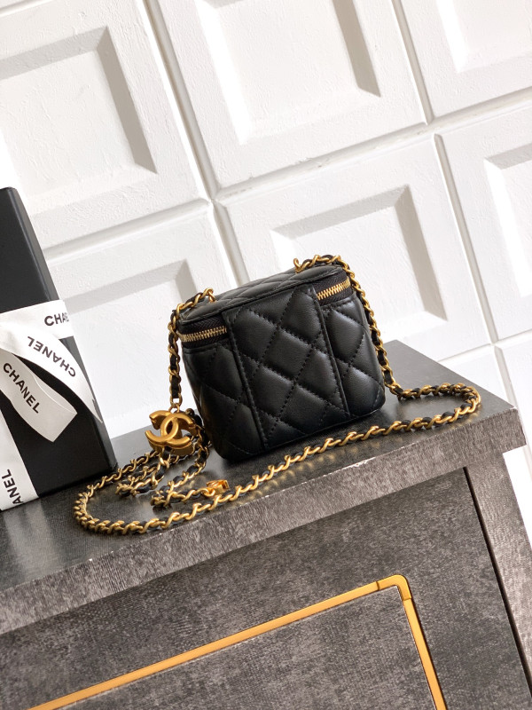 CL VANITY CASE - 11*8.5*7CM [C21MJ-083955] CELINE CHANEL ACCESSORIES LOEWE SHOES LOUIS VUITTON DIRO YSL OTHER BRAND HANDBAGS BALENCIAGA BOTTEGA VENETA GOYARD HERMES BURBERRY VALENTINO GUCCI FENDI MIUMIU CHLOE PRADA BVLGARI SUITCASE NEW ARRIVAL 