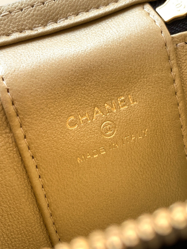 CL VANITY CASE - 11*8.5*7CM [C21MJ-083955] CELINE CHANEL ACCESSORIES LOEWE SHOES LOUIS VUITTON DIRO YSL OTHER BRAND HANDBAGS BALENCIAGA BOTTEGA VENETA GOYARD HERMES BURBERRY VALENTINO GUCCI FENDI MIUMIU CHLOE PRADA BVLGARI SUITCASE NEW ARRIVAL 