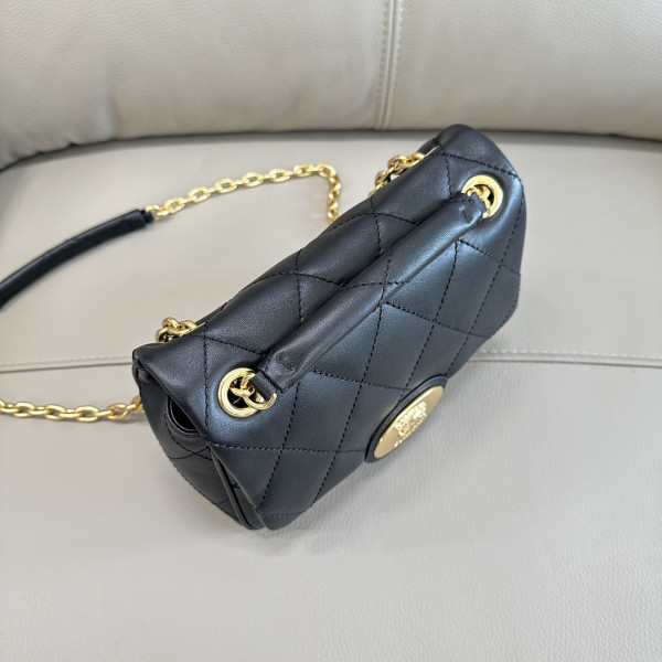 Burberry Small Strand Bag? - 20.5*7.5*16CM [C21MA-022417] CELINE CHANEL ACCESSORIES LOEWE SHOES LOUIS VUITTON DIRO YSL OTHER BRAND HANDBAGS BALENCIAGA BOTTEGA VENETA GOYARD HERMES BURBERRY VALENTINO GUCCI FENDI MIUMIU CHLOE PRADA BVLGARI SUITCASE NEW ARRIVAL 
