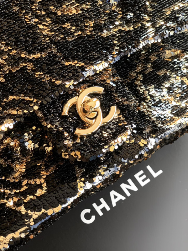 CL FLAP BAG - 20CM [C21KA-090725] CELINE CHANEL ACCESSORIES LOEWE SHOES LOUIS VUITTON DIRO YSL OTHER BRAND HANDBAGS BALENCIAGA BOTTEGA VENETA GOYARD HERMES BURBERRY VALENTINO GUCCI FENDI MIUMIU CHLOE PRADA BVLGARI SUITCASE NEW ARRIVAL 