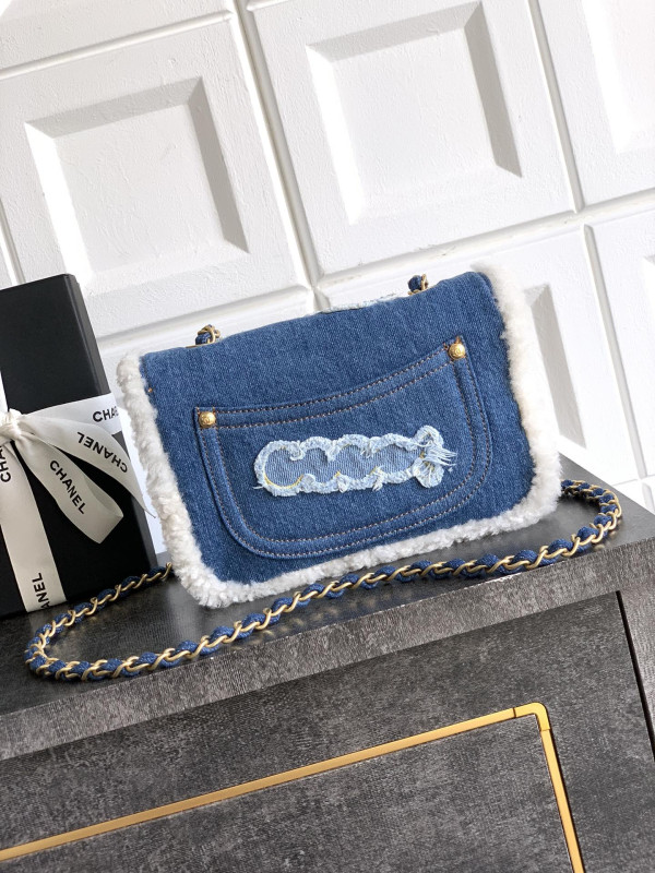 CL FLAP BAG - 20CM [C21KA-075848] CELINE CHANEL ACCESSORIES LOEWE SHOES LOUIS VUITTON DIRO YSL OTHER BRAND HANDBAGS BALENCIAGA BOTTEGA VENETA GOYARD HERMES BURBERRY VALENTINO GUCCI FENDI MIUMIU CHLOE PRADA BVLGARI SUITCASE NEW ARRIVAL 