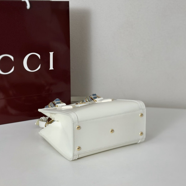 Gucci Diana small tote bag - 20*16*10CM [832936米白] CELINE CHANEL ACCESSORIES LOEWE SHOES LOUIS VUITTON DIRO YSL OTHER BRAND HANDBAGS BALENCIAGA BOTTEGA VENETA GOYARD HERMES BURBERRY VALENTINO GUCCI FENDI MIUMIU CHLOE PRADA BVLGARI SUITCASE NEW ARRIVAL 