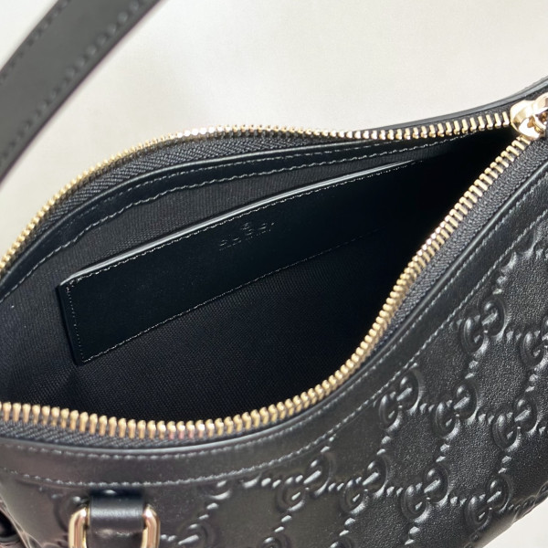 Gucci GG Emblem small shoulder bag - 22*14*8CM [C21K4-021342] CELINE CHANEL ACCESSORIES LOEWE SHOES LOUIS VUITTON DIRO YSL OTHER BRAND HANDBAGS BALENCIAGA BOTTEGA VENETA GOYARD HERMES BURBERRY VALENTINO GUCCI FENDI MIUMIU CHLOE PRADA BVLGARI SUITCASE NEW ARRIVAL 
