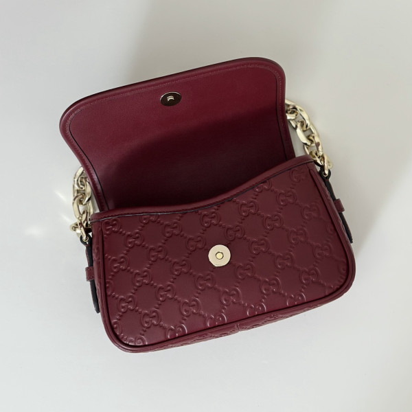 Gucci GG Emblem small shoulder bag - 20.5*13*7CM [847448酒红压花] CELINE CHANEL ACCESSORIES LOEWE SHOES LOUIS VUITTON DIRO YSL OTHER BRAND HANDBAGS BALENCIAGA BOTTEGA VENETA GOYARD HERMES BURBERRY VALENTINO GUCCI FENDI MIUMIU CHLOE PRADA BVLGARI SUITCASE NEW ARRIVAL 