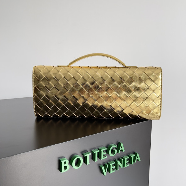 BOTTEGA VENETA Long Clutch Andiamo With Handle-31*13*3CM [741511] CELINE CHANEL ACCESSORIES LOEWE SHOES LOUIS VUITTON DIRO YSL OTHER BRAND HANDBAGS BALENCIAGA BOTTEGA VENETA GOYARD HERMES BURBERRY VALENTINO GUCCI FENDI MIUMIU CHLOE PRADA BVLGARI SUITCASE NEW ARRIVAL 