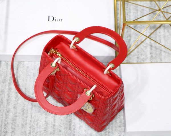 SALVATORE FERRAGAMO BELT [C21JY-021125] CELINE CHANEL ACCESSORIES LOEWE SHOES LOUIS VUITTON DIRO YSL OTHER BRAND HANDBAGS BALENCIAGA BOTTEGA VENETA GOYARD HERMES BURBERRY VALENTINO GUCCI FENDI MIUMIU CHLOE PRADA BVLGARI SUITCASE NEW ARRIVAL 